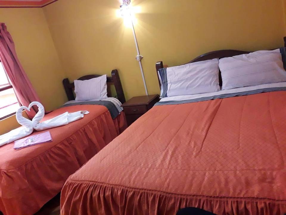 Hostal "La Roca" Uyuni Exterior photo
